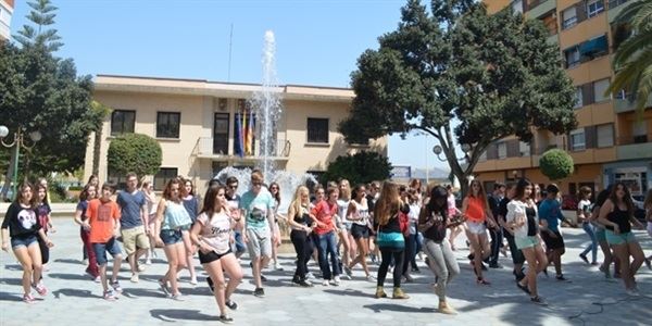 Flashmob - Escola Gavina i Montessori College de Hengelo (Holanda)